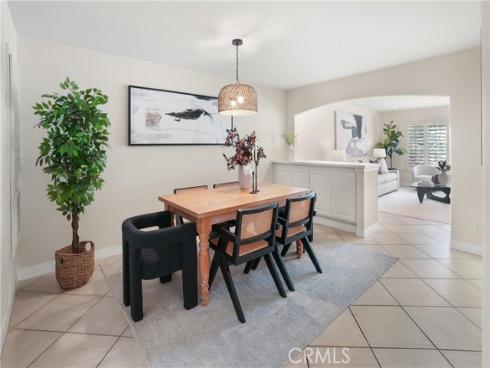 18 Timbergate , Irvine, CA