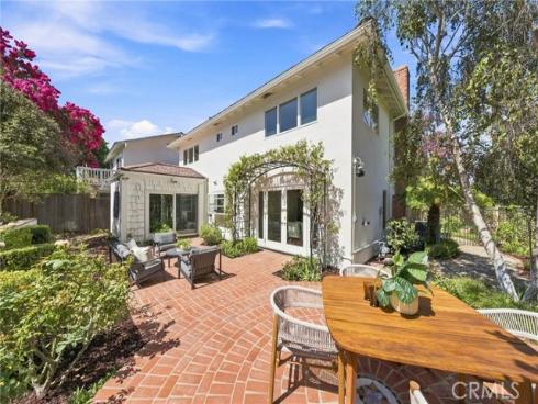 16 Angell Street, Irvine, CA