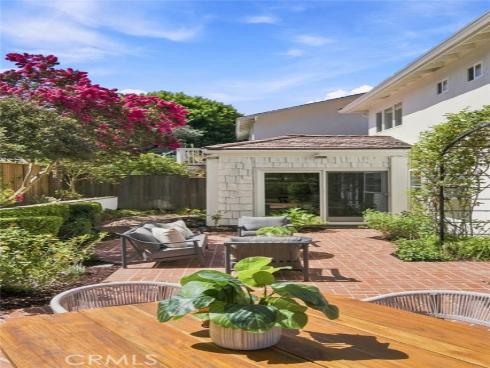 16 Angell Street, Irvine, CA