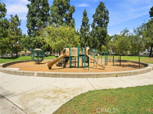 16 Angell Street, Irvine, CA