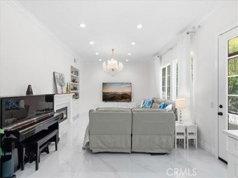 98 Winslow , Irvine, CA