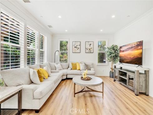 104 Beechmont , Irvine, CA