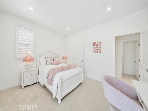 104 Beechmont , Irvine, CA