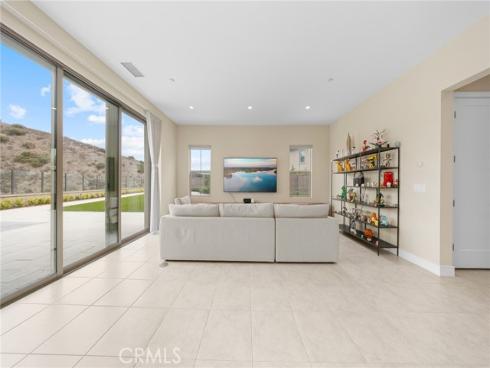 134 Tomahawk , Irvine, CA