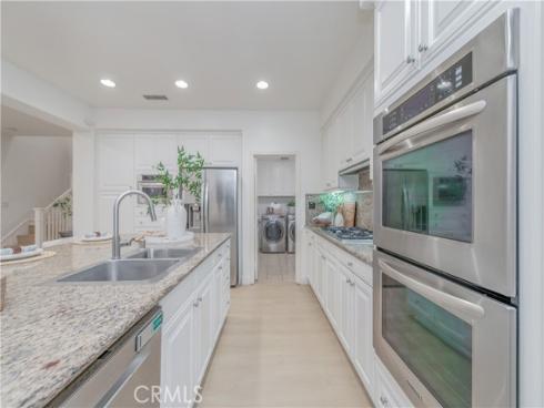 83 Twin Gables , Irvine, CA