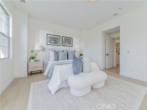 83 Twin Gables , Irvine, CA
