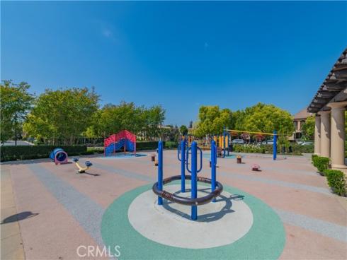83 Twin Gables , Irvine, CA