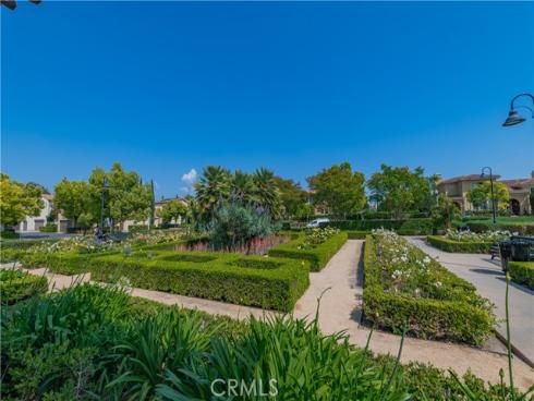 83 Twin Gables , Irvine, CA