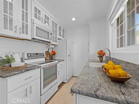 254 Streamwood , Irvine, CA