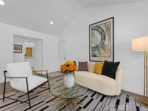 254 Streamwood , Irvine, CA