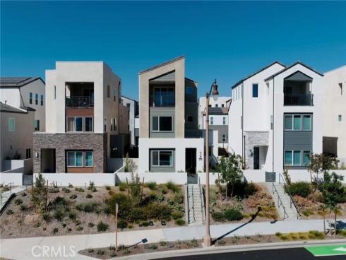 426  Treble  , Irvine, CA