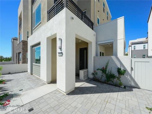 426  Treble  , Irvine, CA