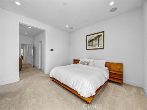 327 Novel , Irvine, CA