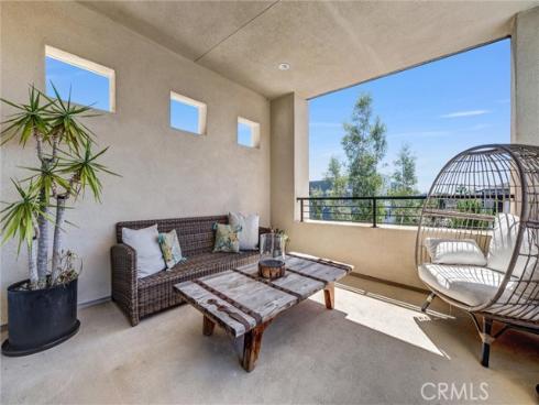327 Novel , Irvine, CA