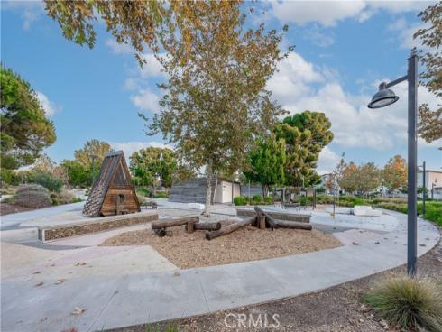 327 Novel , Irvine, CA