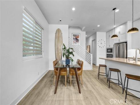 327 Novel , Irvine, CA