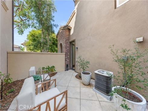 14 Tall Oak , Irvine, CA