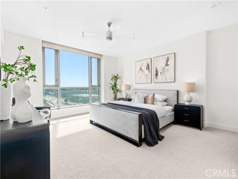 5104 Scholarship , Irvine, CA