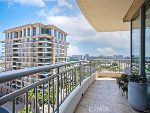 5104 Scholarship , Irvine, CA