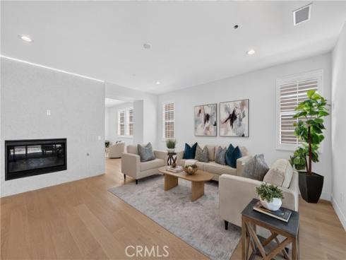163 Fieldwood , Irvine, CA