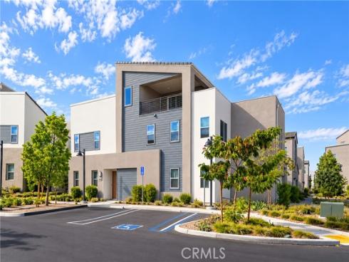107 Sawbuck , Irvine, CA