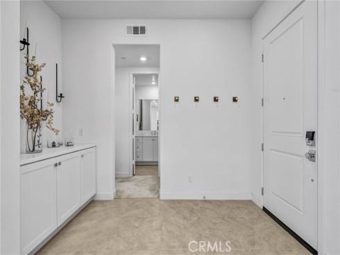 143 Baluster , Irvine, CA