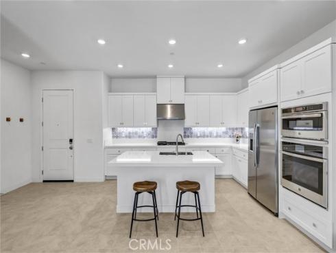 143 Baluster , Irvine, CA
