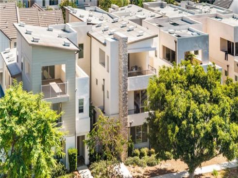 130 Modjeska , Irvine, CA