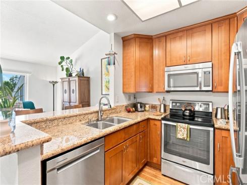 187 Huntington , Irvine, CA