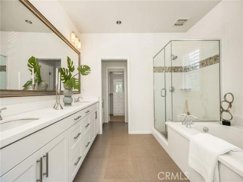 61 Cactus Flower , Irvine, CA