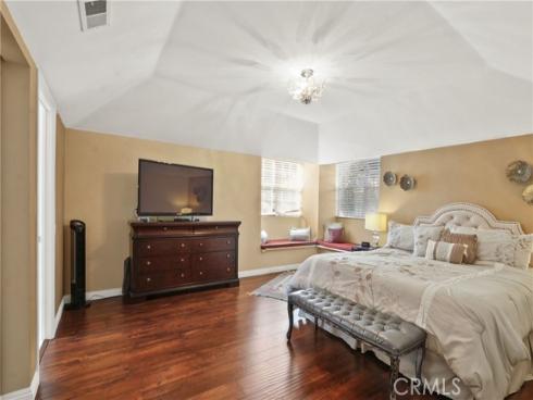 61 W Yale Loop , Irvine, CA
