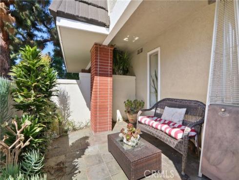 61 W Yale Loop , Irvine, CA
