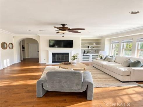 102 Mission , Irvine, CA