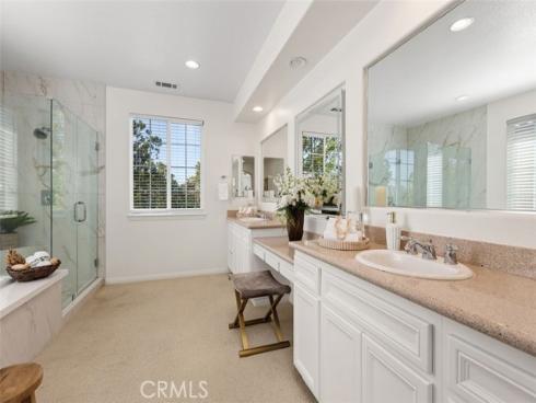 152 Treehouse , Irvine, CA