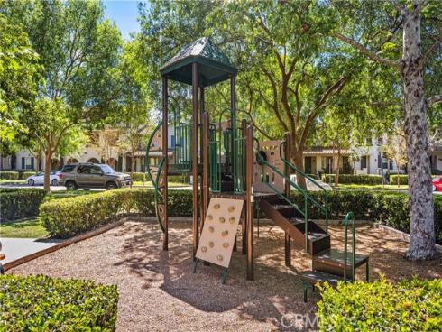 152 Treehouse , Irvine, CA