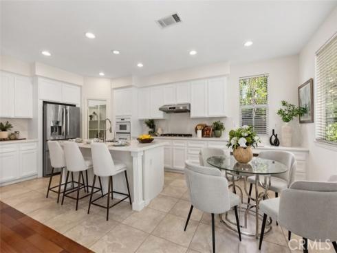 152 Treehouse , Irvine, CA