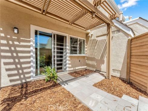 15 Brookfield , Irvine, CA