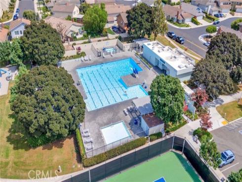 15 Brookfield , Irvine, CA