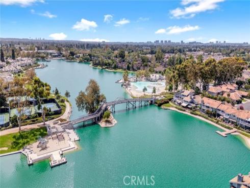 15 Brookfield , Irvine, CA