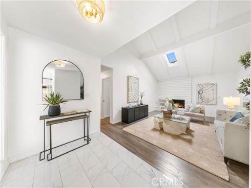 13791 Solitaire , Irvine, CA