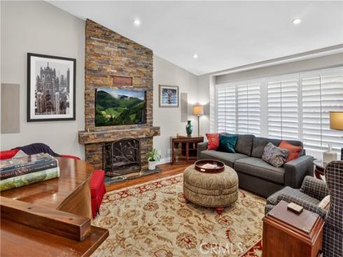 13 Calhoun , Irvine, CA