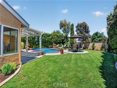 13 Calhoun , Irvine, CA