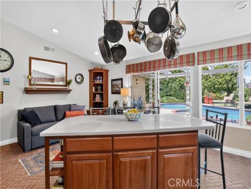 13 Calhoun , Irvine, CA