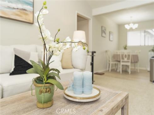 306 Streamwood , Irvine, CA