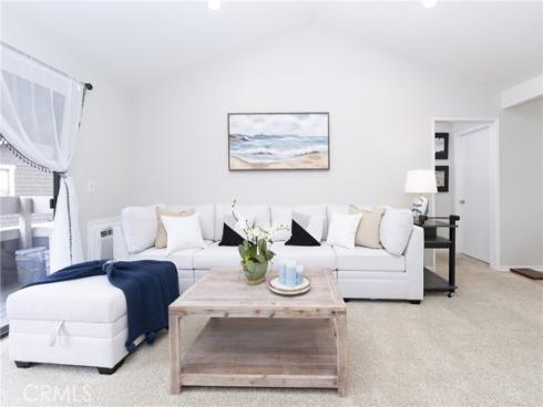 306 Streamwood , Irvine, CA