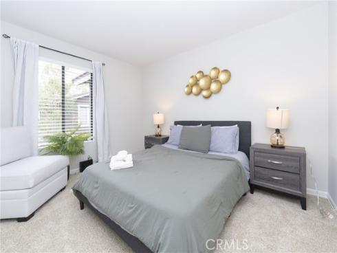 306 Streamwood , Irvine, CA