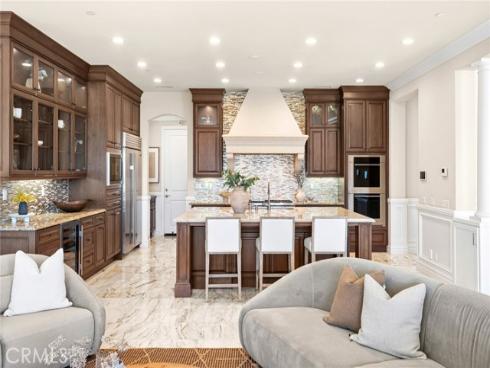 111 Shady Arbor , Irvine, CA