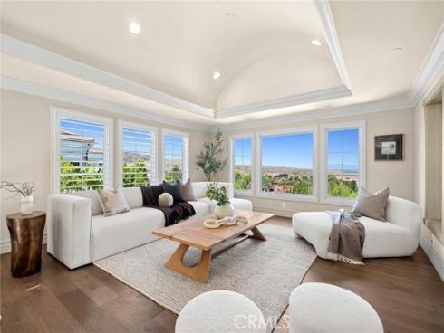 111 Shady Arbor , Irvine, CA