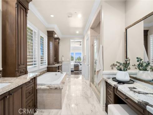 111 Shady Arbor , Irvine, CA