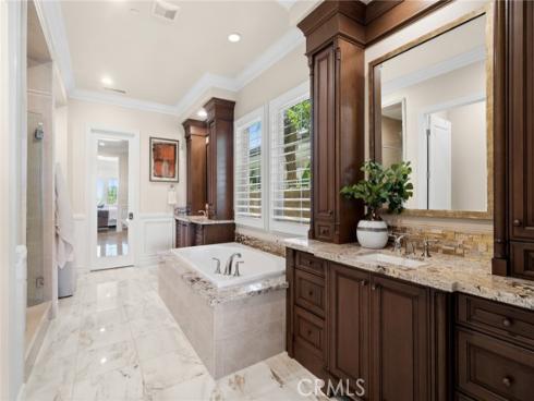 111 Shady Arbor , Irvine, CA